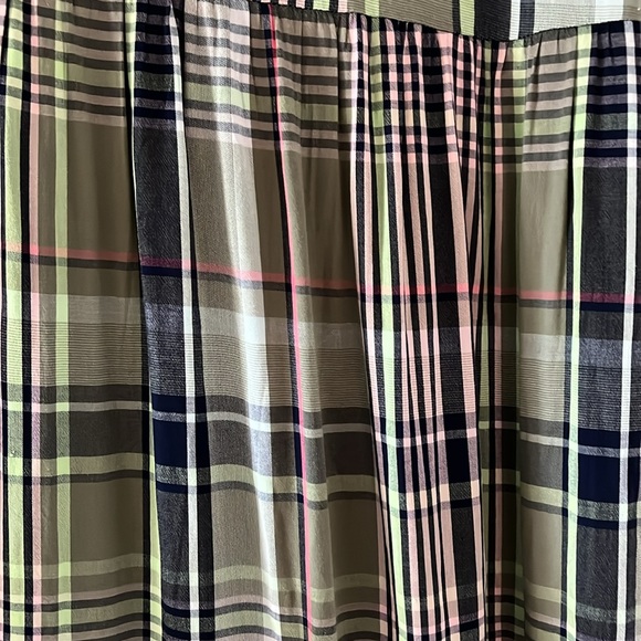 Crown and ivy green plaid dress - Picture 3 of 5